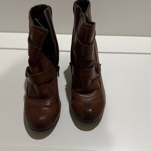 Naturalizer Brown Ankle Boots